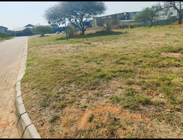 LAND FOR SALE IN THE ALOES LIFESTYLE ESTATE